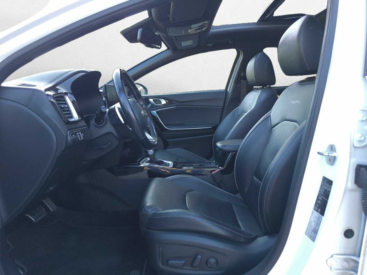 Kia Ceed 1.5 MHEV GT LINE  160 CV AUT+ TECHO PANORAMICO  - Foto 2