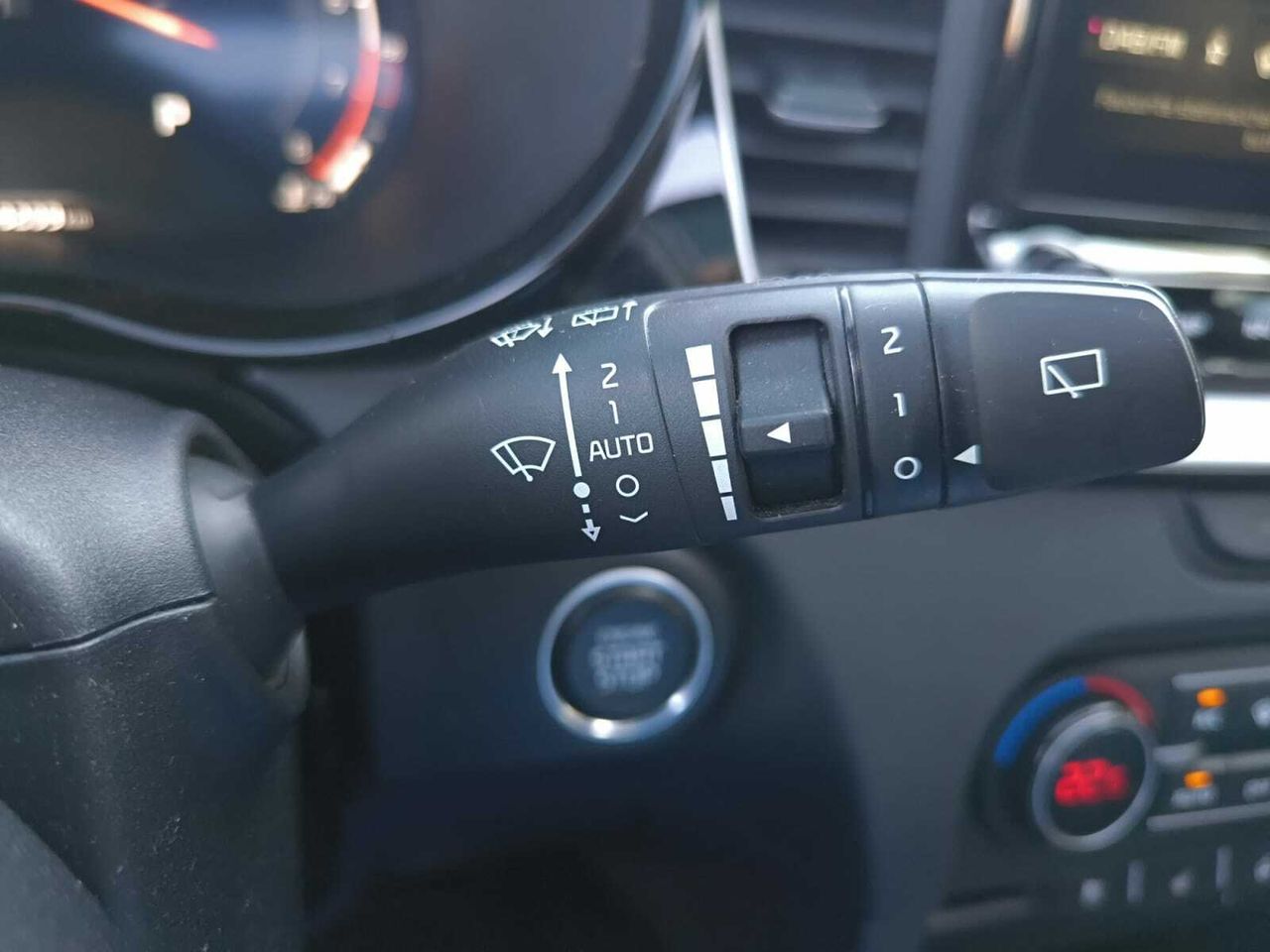 Kia Ceed 1.5 MHEV GT LINE  160 CV AUT+ TECHO PANORAMICO  - Foto 2