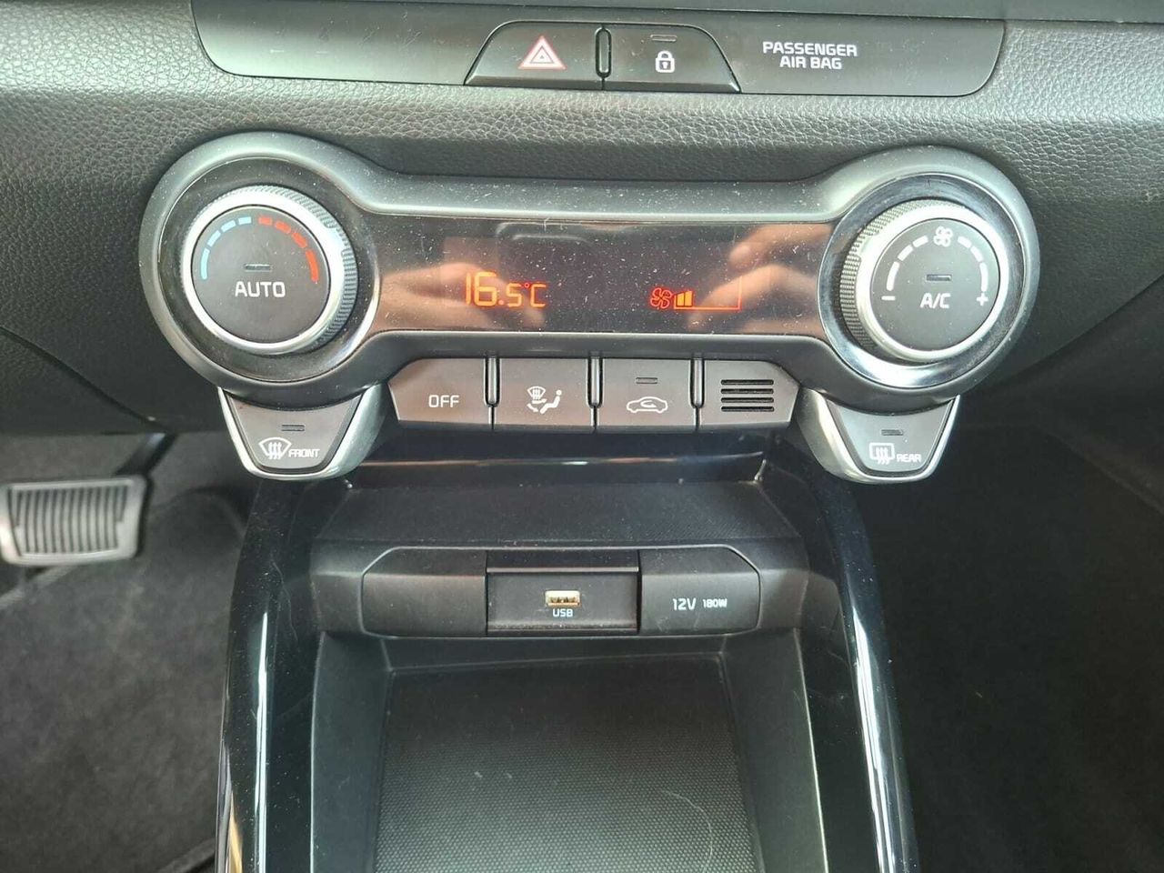 Kia Stonic 1.0 TGDI MHEV DRIVE  - Foto 2