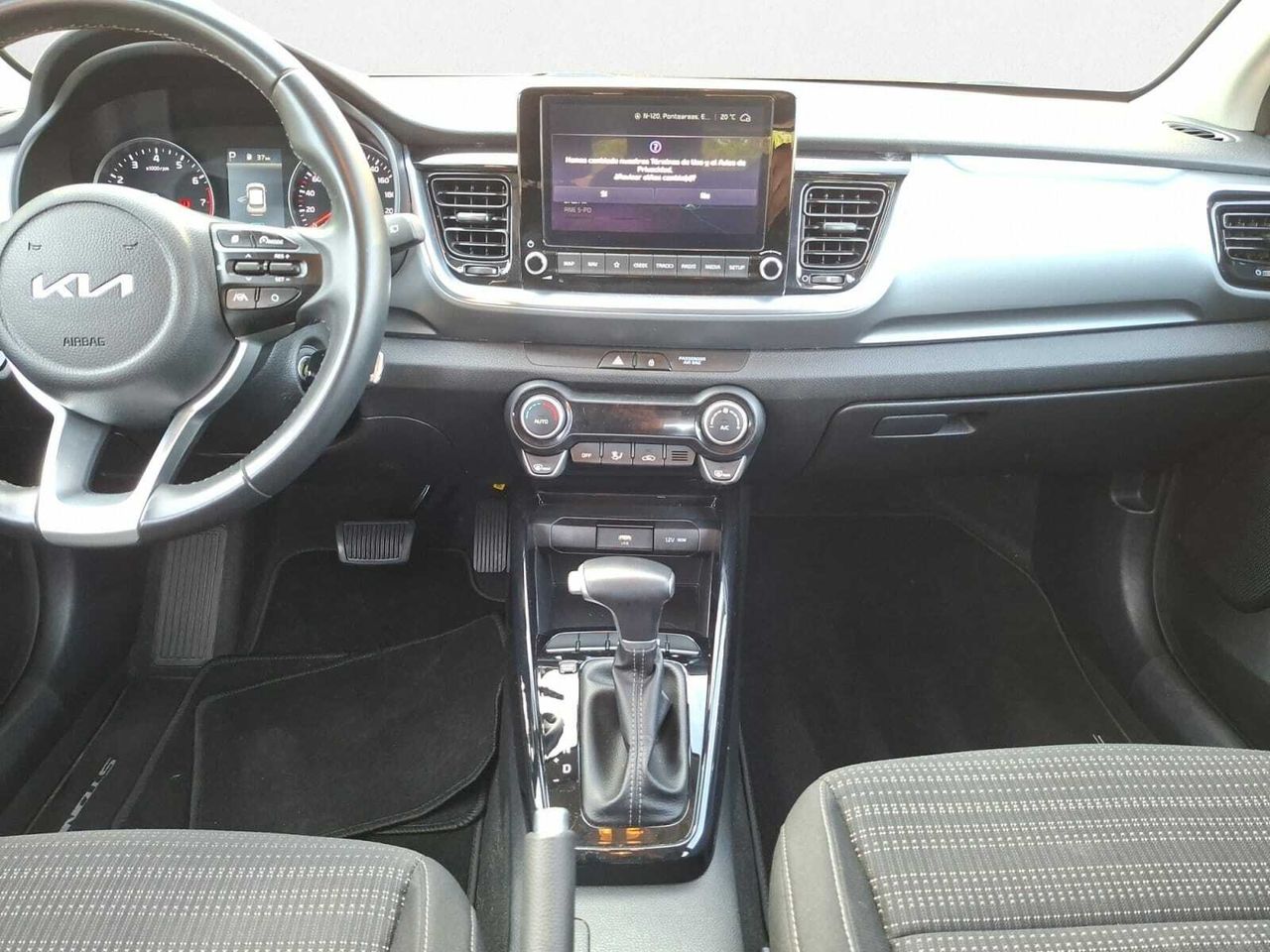 Kia Stonic 1.0 TGDI MHEV DRIVE  - Foto 2
