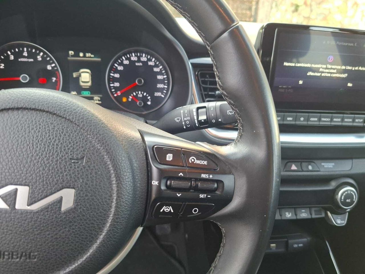 Kia Stonic 1.0 TGDI MHEV DRIVE  - Foto 2