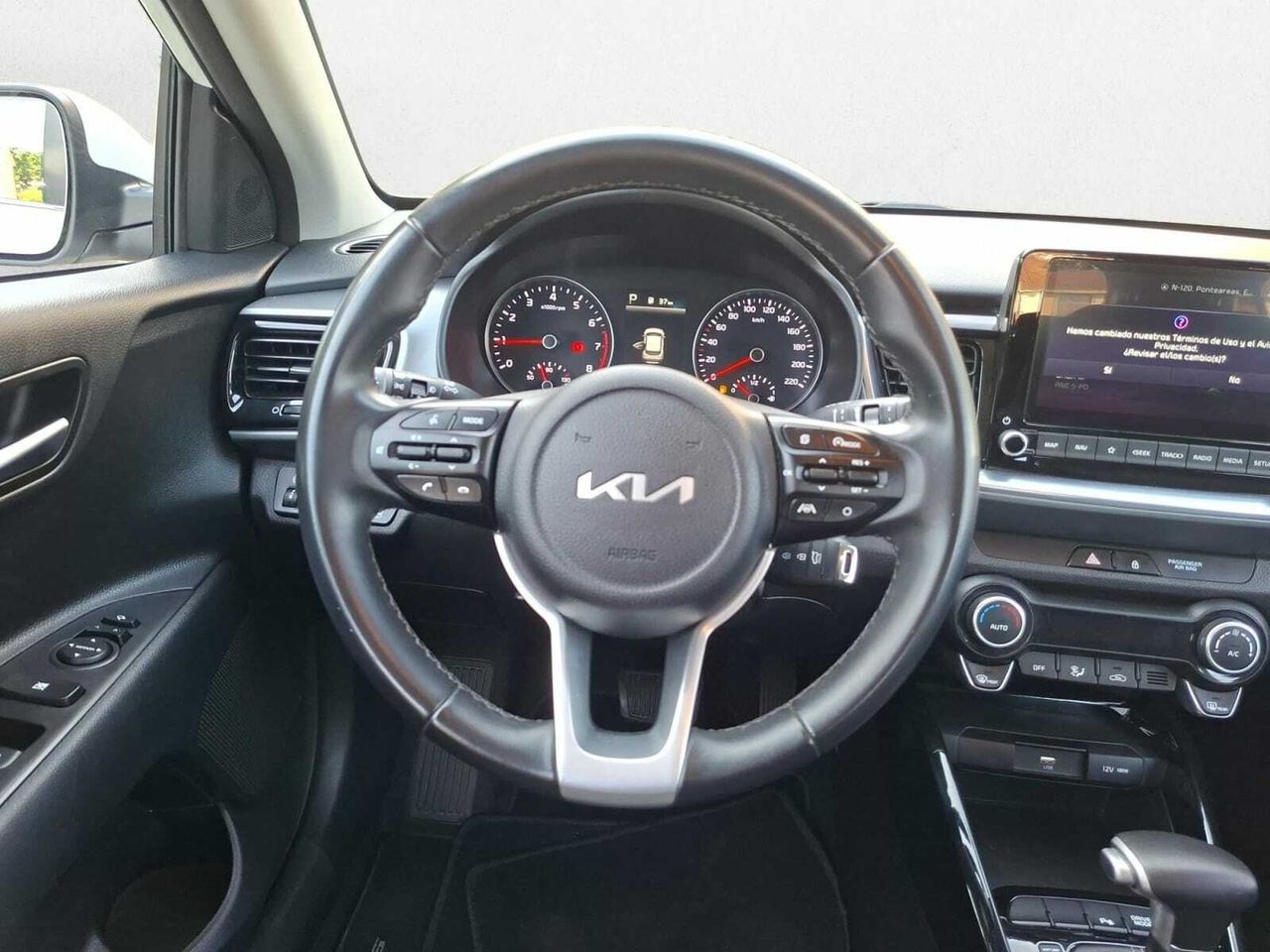 Kia Stonic 1.0 TGDI MHEV DRIVE  - Foto 2