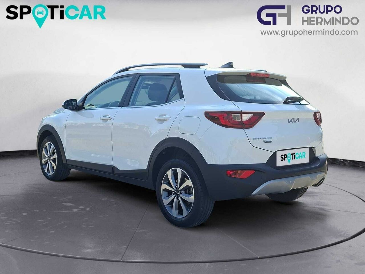 Kia Stonic 1.0 TGDI MHEV DRIVE  - Foto 2