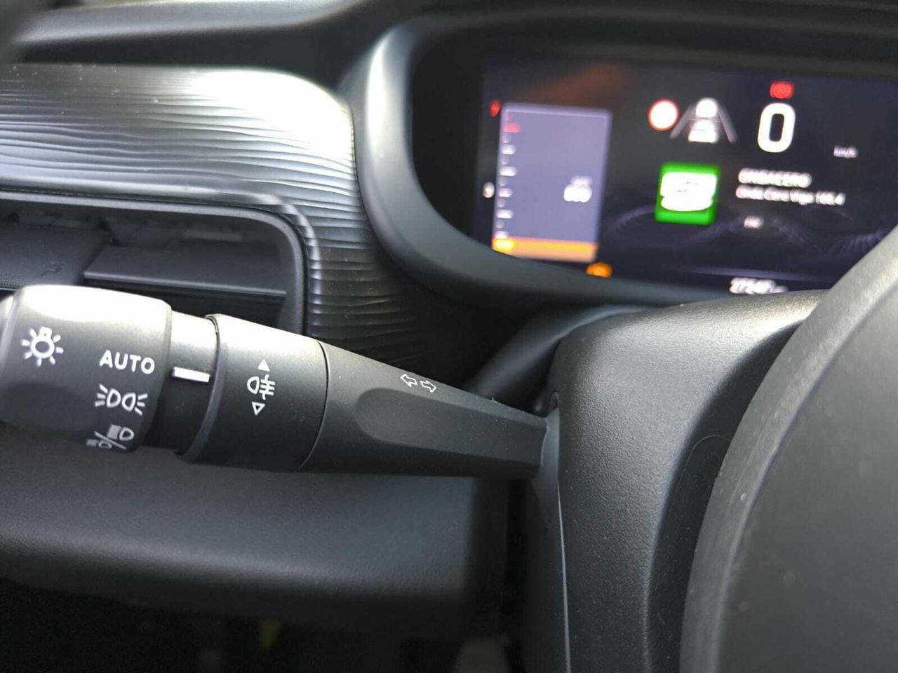 Jeep Avenger 1.2 ALTITUDE  - Foto 2