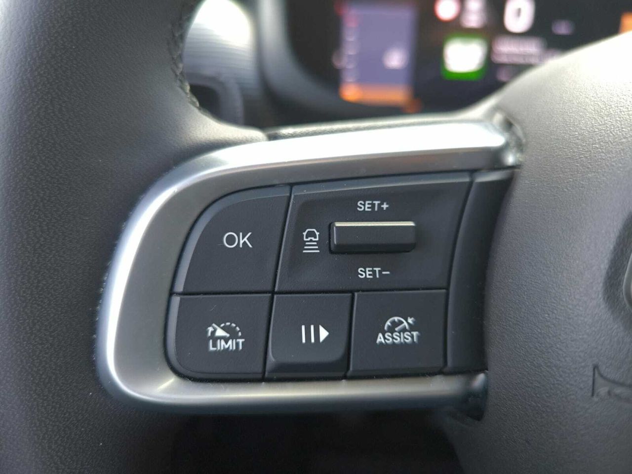Jeep Avenger 1.2 ALTITUDE  - Foto 2