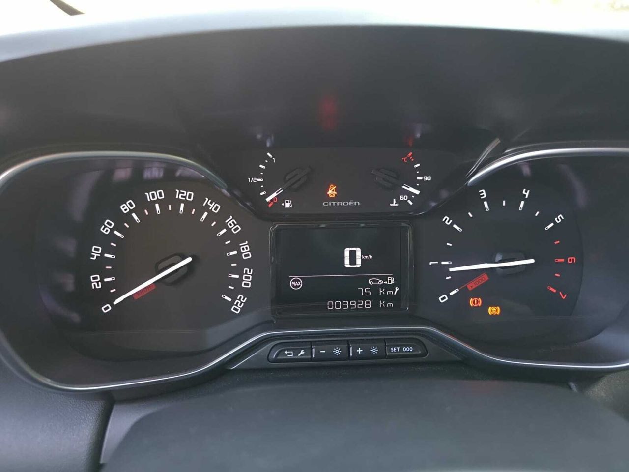 Citroën C3 Aircross BLUE HDI 110 CV SHINE  - Foto 2