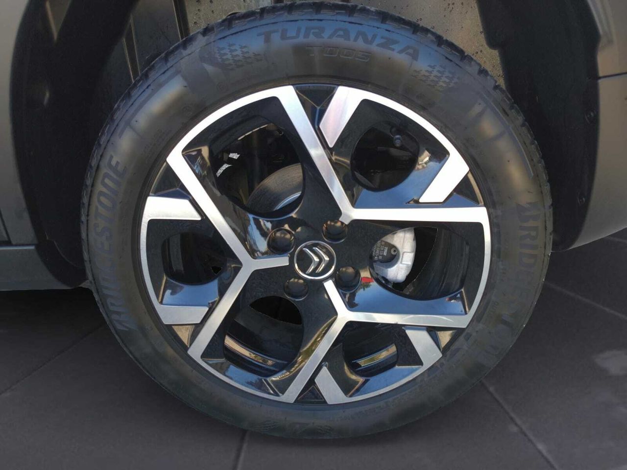 Citroën C3 Aircross BLUE HDI 110 CV SHINE  - Foto 2