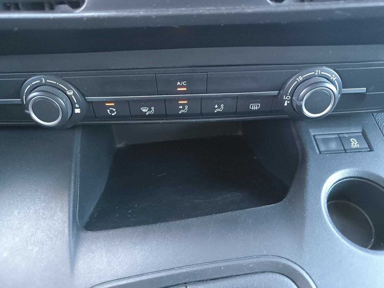 Peugeot Rifter ACTIVE BLUE HDI 100 CV STANDARD  - Foto 2
