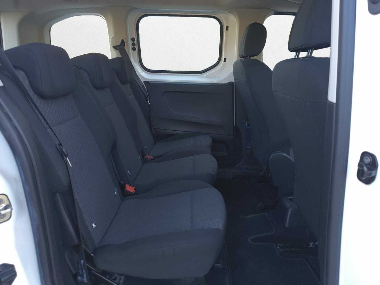 Peugeot Rifter ACTIVE BLUE HDI 100 CV STANDARD  - Foto 2