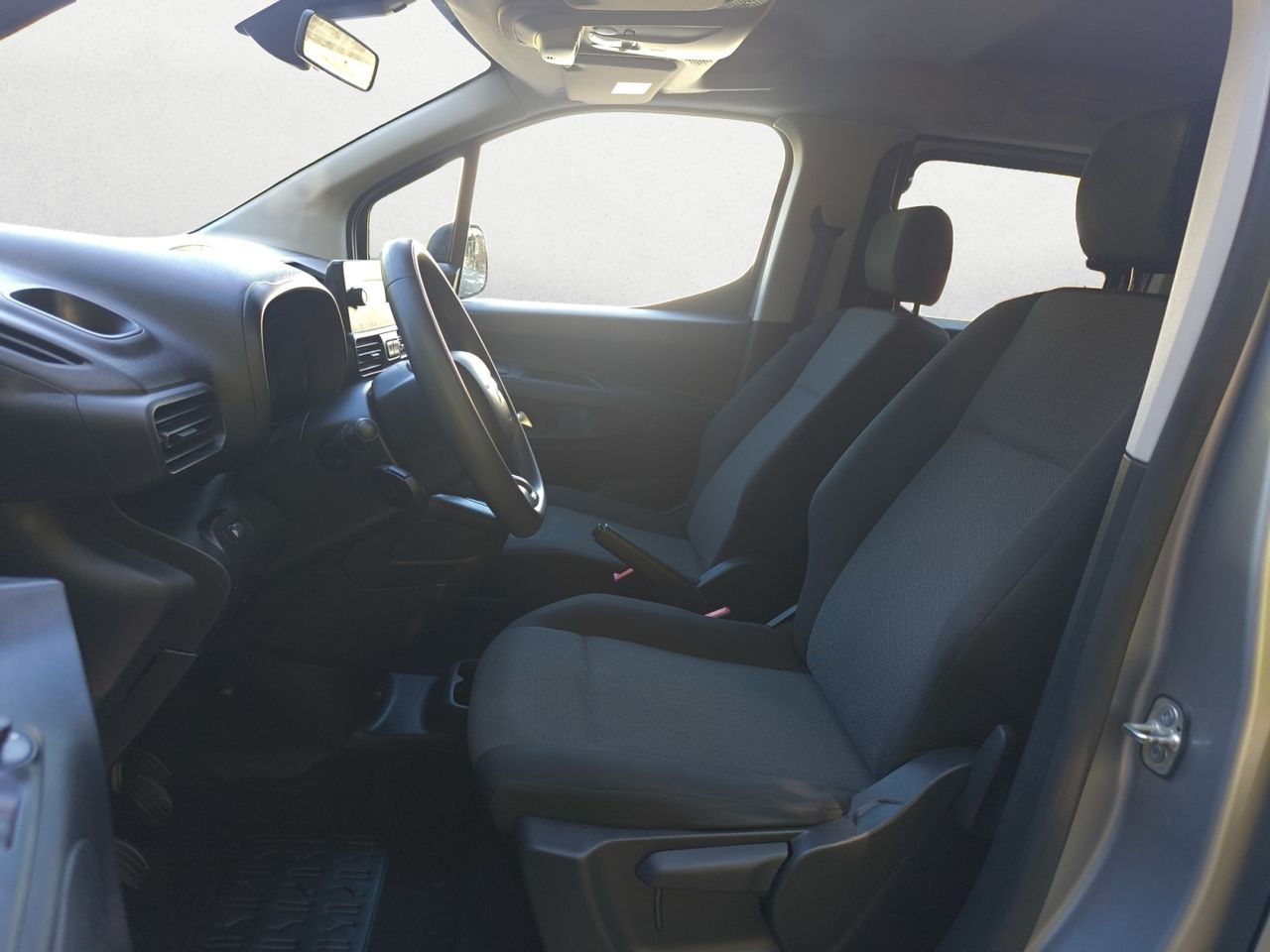 Citroën Berlingo TALLA M BLUE HDI 100 CV LIVE PACK  - Foto 2
