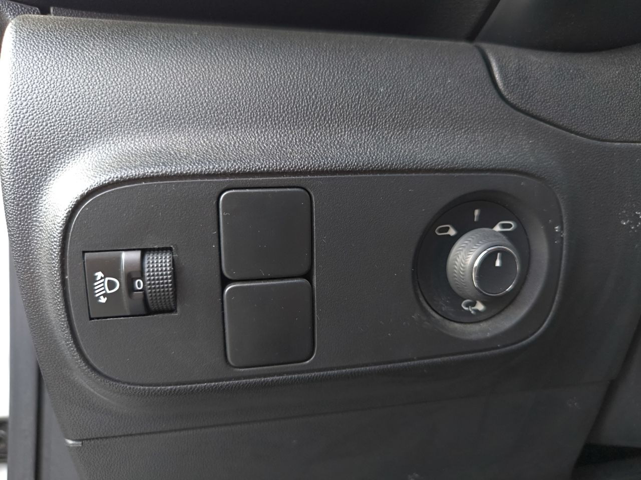 Citroën C3 PURE TECH 83 CV FEEL PACK  - Foto 2