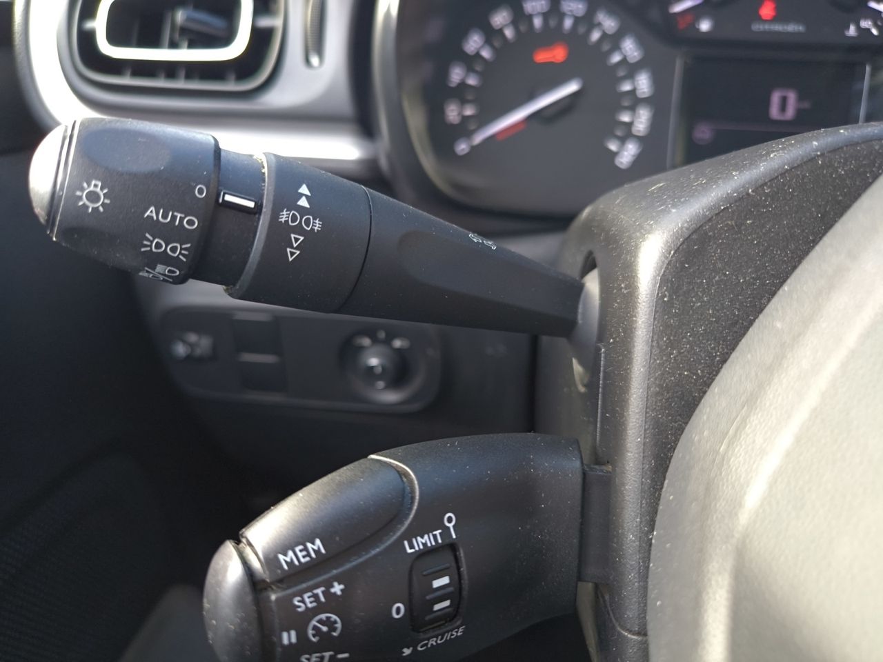 Citroën C3 PURE TECH 83 CV FEEL PACK  - Foto 2