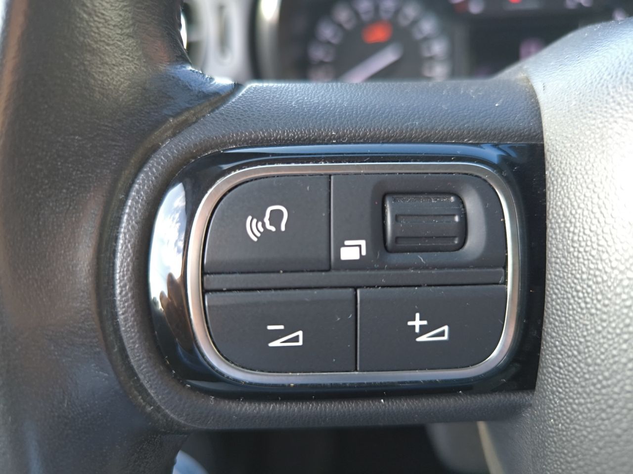 Citroën C3 PURE TECH 83 CV FEEL PACK  - Foto 2