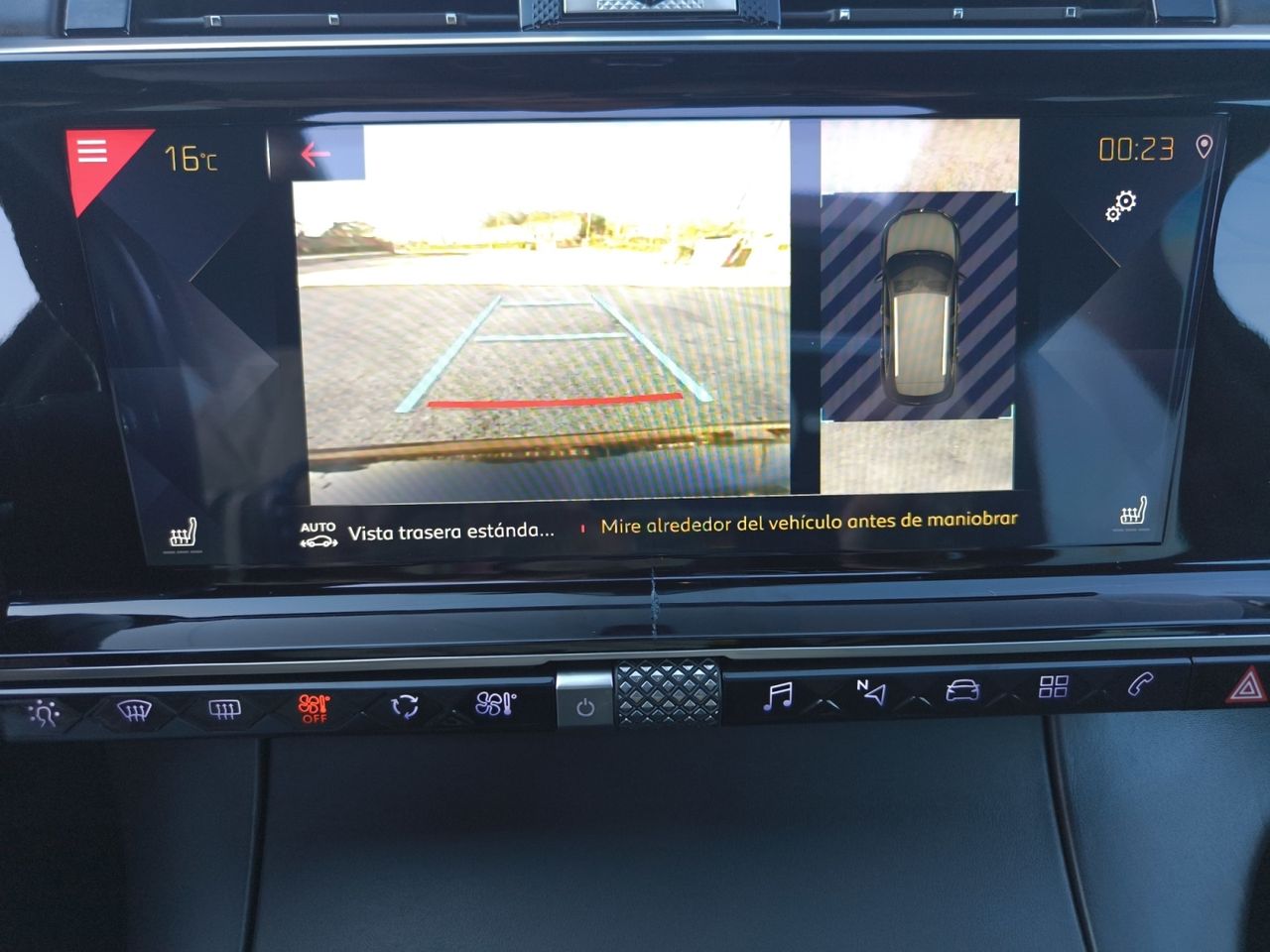 DS DS 7 CROSSBACK BLUE HDI 180 CV AUT GRAND CHIC  - Foto 2