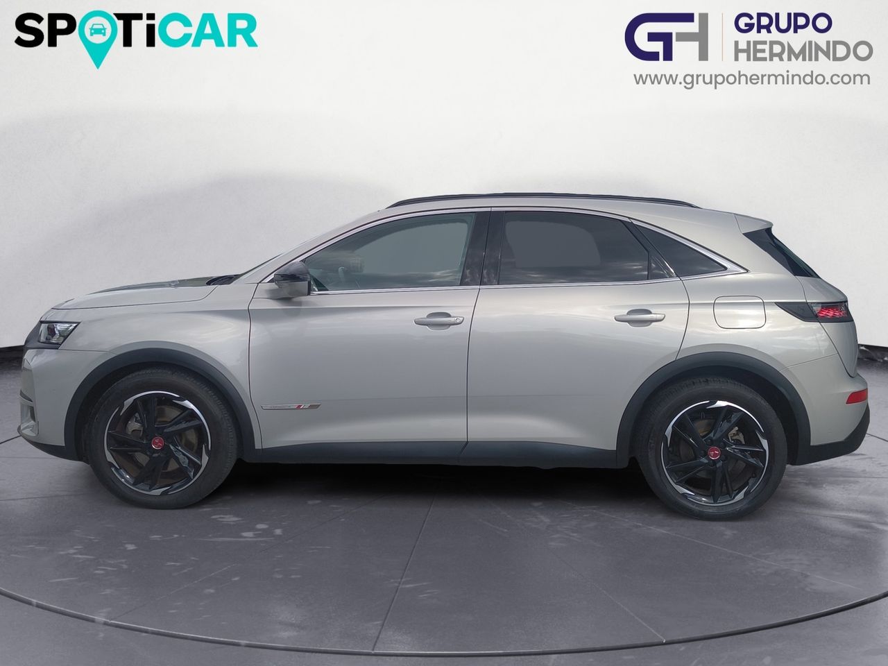 DS DS 7 CROSSBACK E TENSE 225 PERFORMANCE LINE  - Foto 2