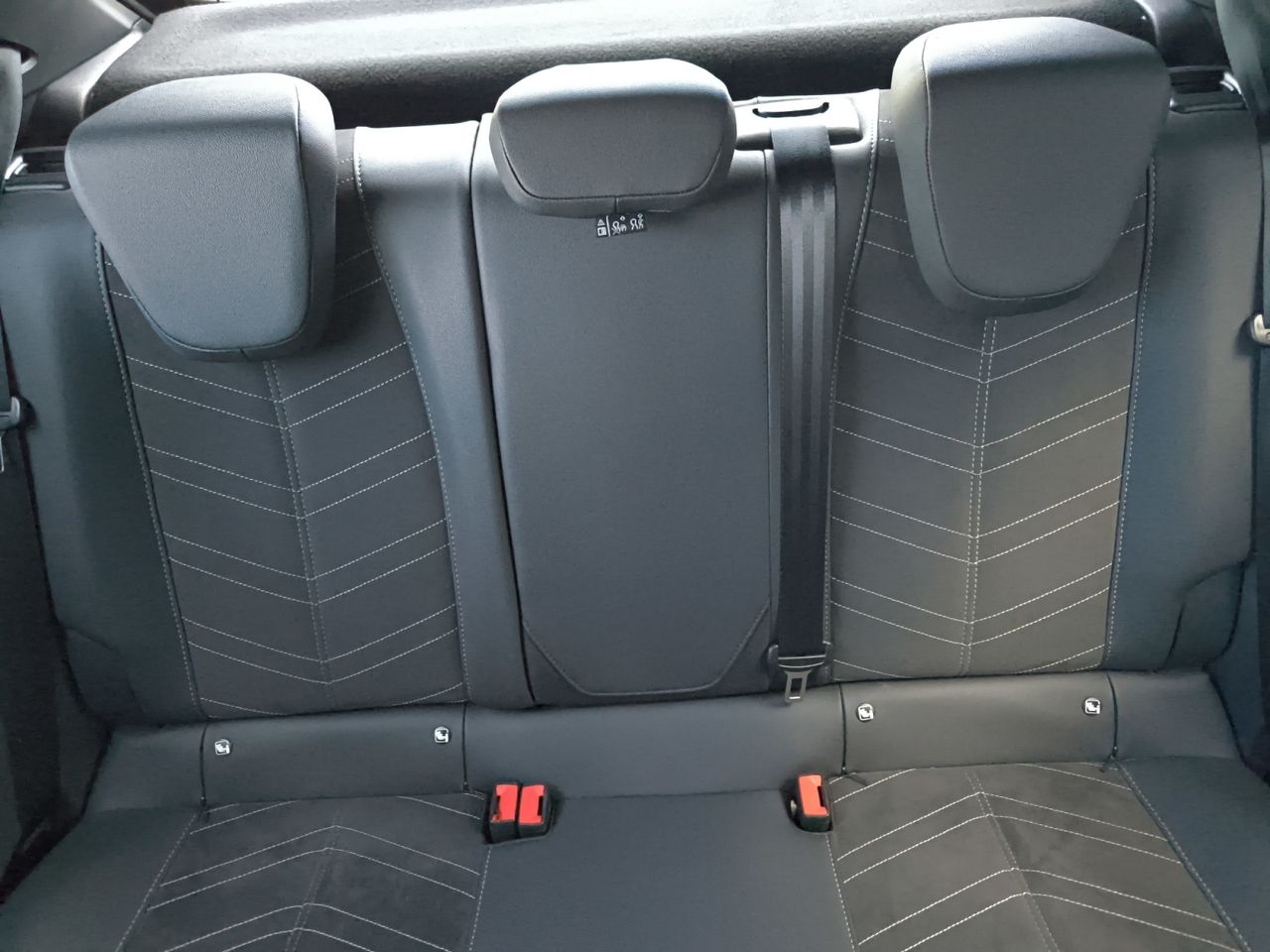 Opel Mokka ULTIMATE 1.2 T 96 KW 130 CV AUT  - Foto 2