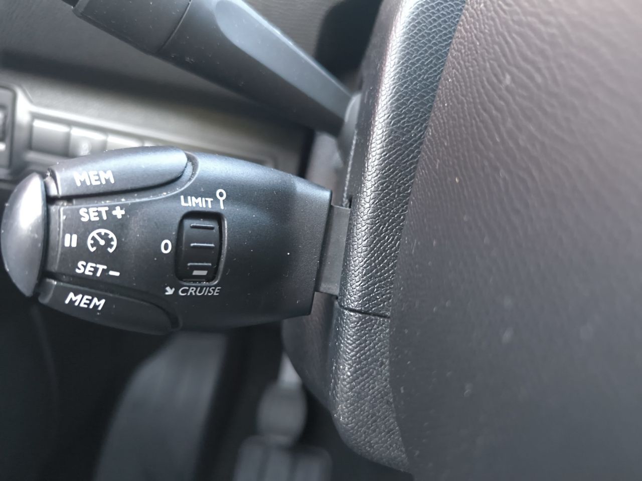 Peugeot 308 ACTIVE PACK BLUE HDI 100 CV  - Foto 2