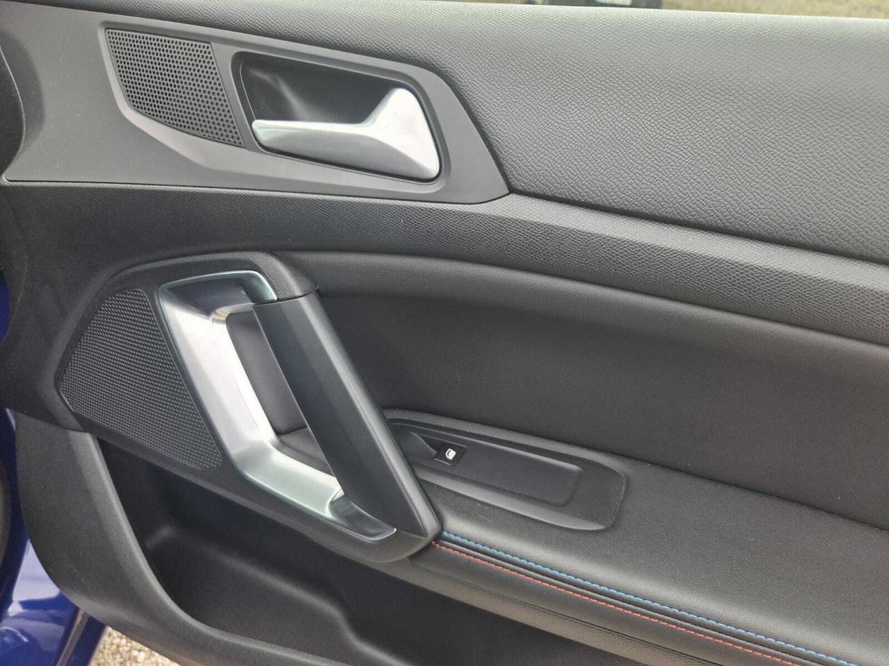 Peugeot 308 TECH EDITION BLUE HDI 130 CV  - Foto 2