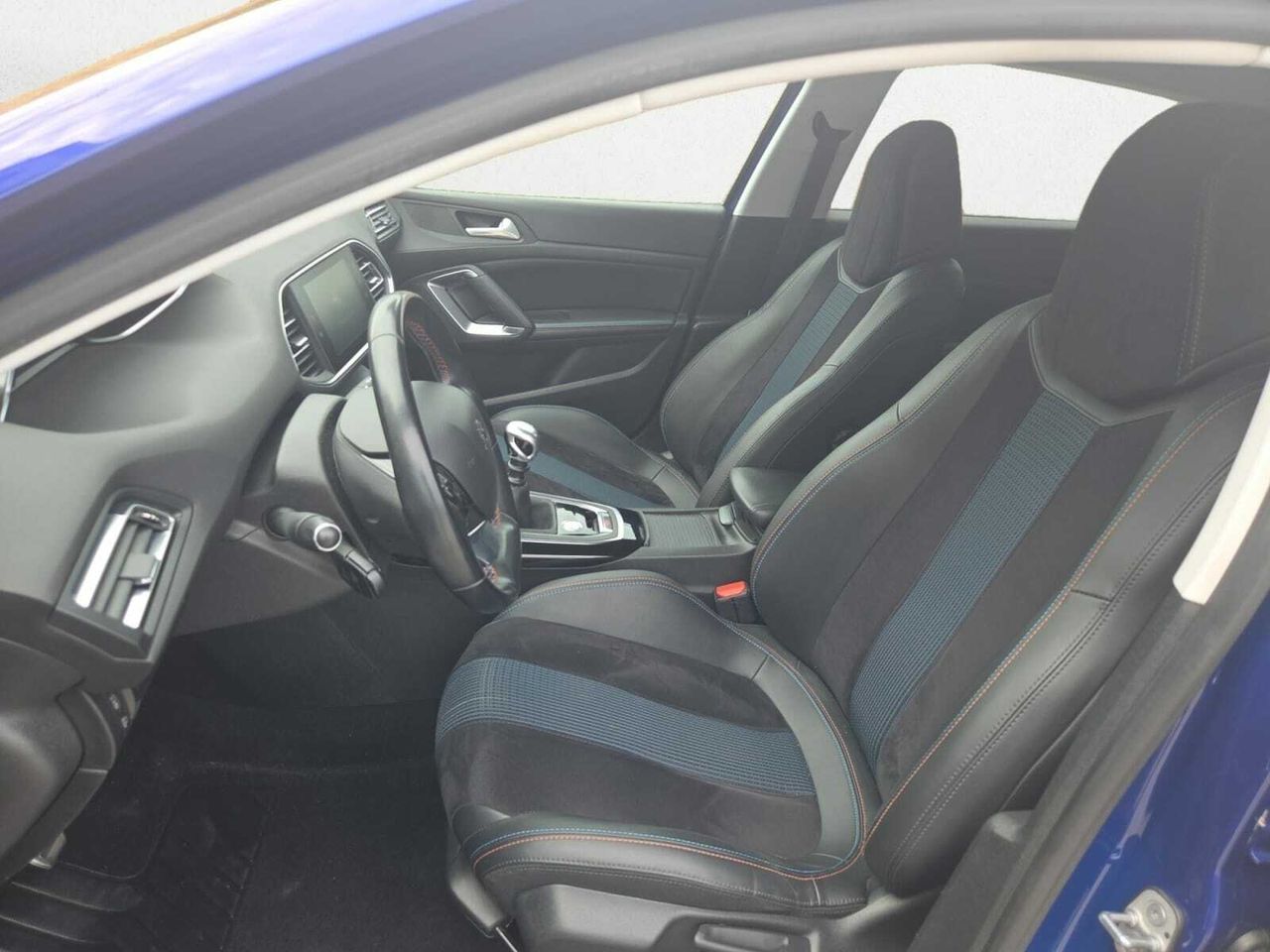 Peugeot 308 TECH EDITION BLUE HDI 130 CV  - Foto 2