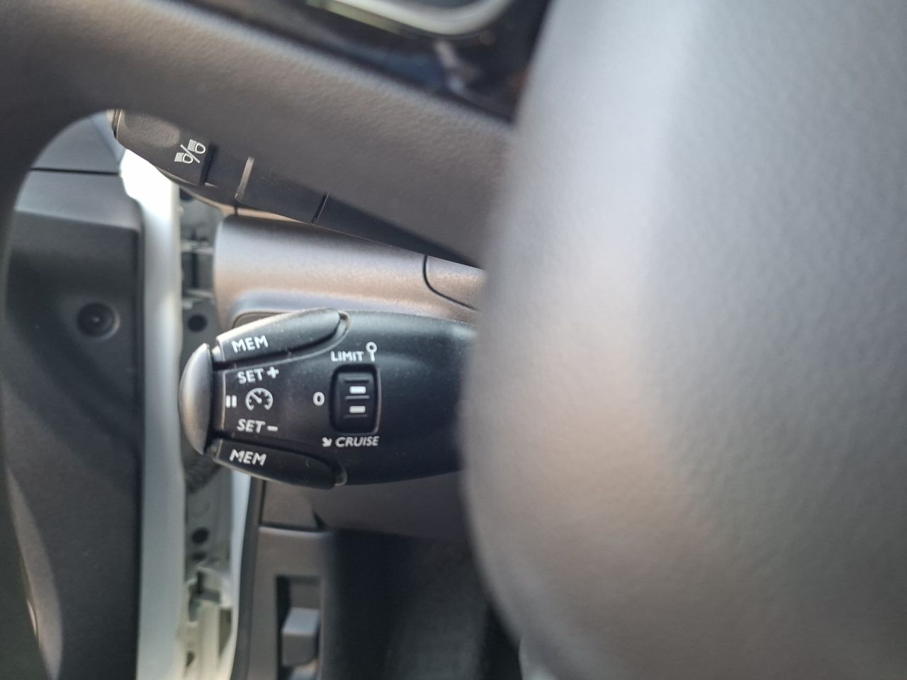 Citroën C3 LIVE PACK BLUE HDI 100 CV  - Foto 2