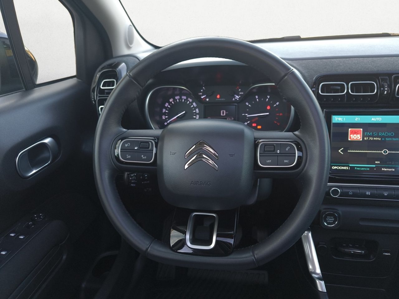 Citroën C3 Aircross BLUE HDI 110 CV SHINE PACK  - Foto 2