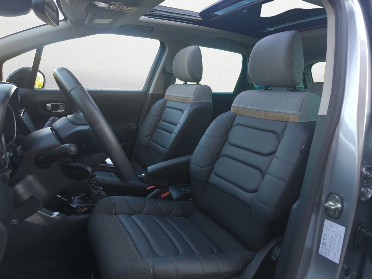 Citroën C3 Aircross BLUE HDI 110 CV SHINE PACK  - Foto 2