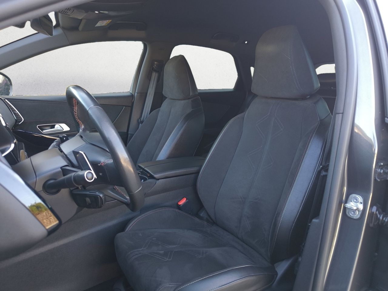 DS DS 7 CROSSBACK BLUE HDI 180 CV AUT PERFORMANCE LINE  - Foto 2