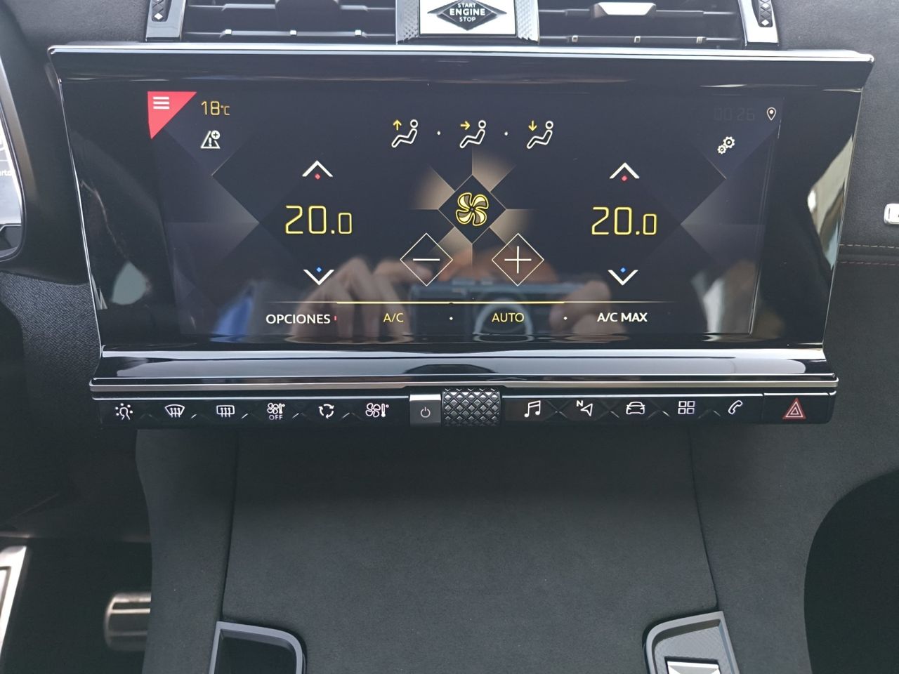 DS DS 7 CROSSBACK BLUE HDI 180 CV AUT PERFORMANCE LINE  - Foto 2