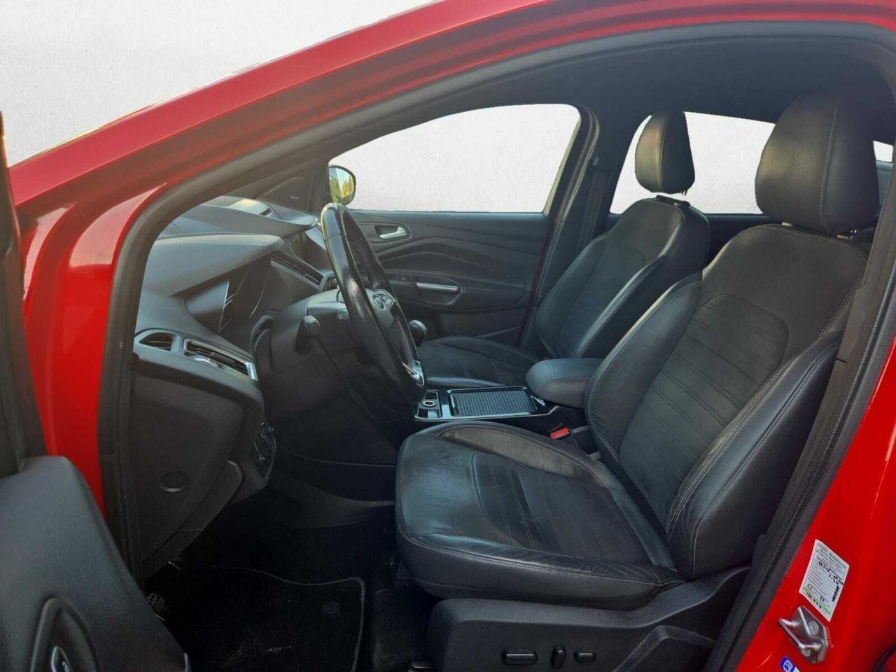 Ford Kuga 1.5 TDCI 120 CV ST LINE  - Foto 2