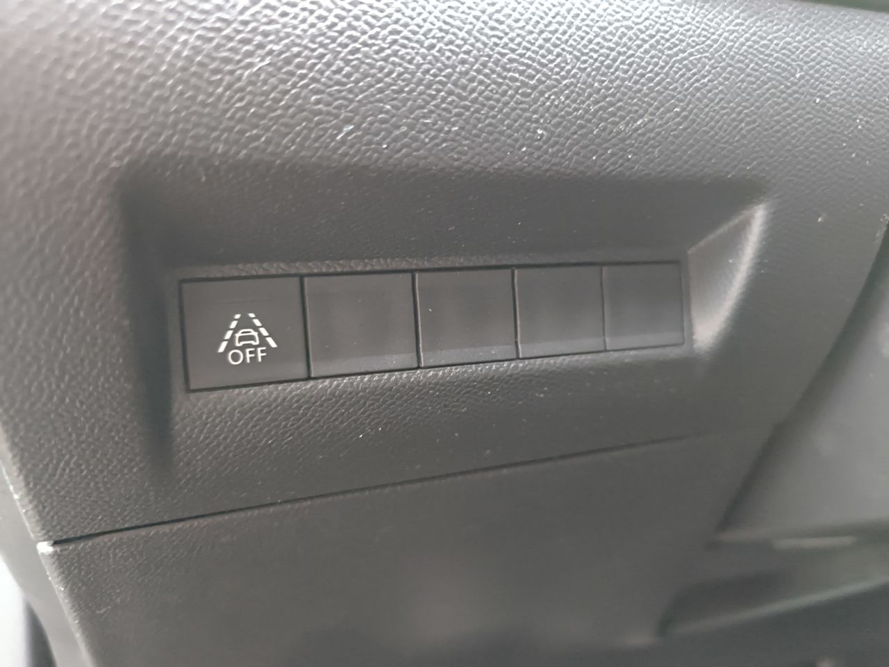 Peugeot 2008 GT LINE BLUE HDI 100 CV  - Foto 2