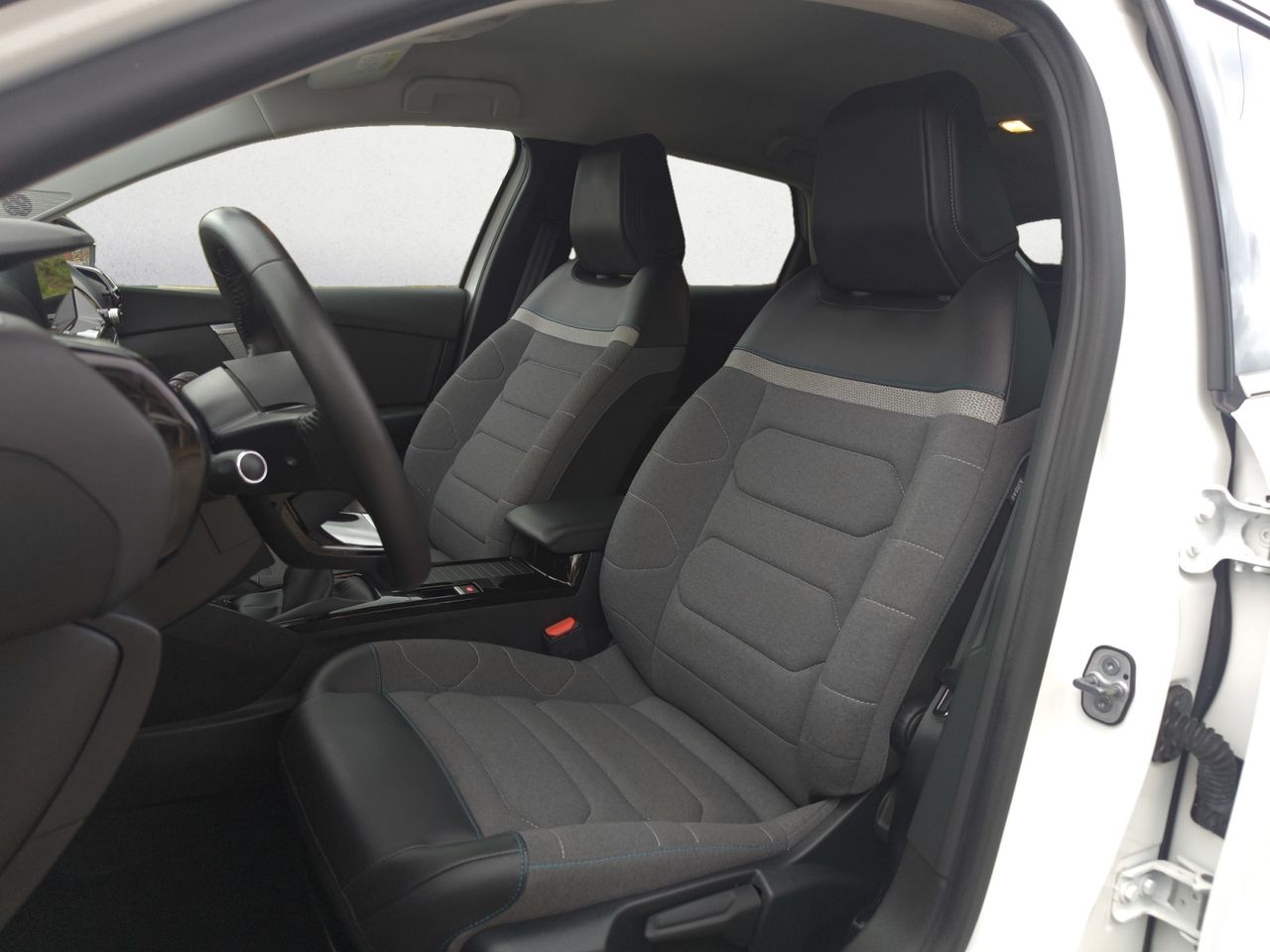 Citroën C4 PURE TECH 130 CV FEEL PACK  - Foto 2