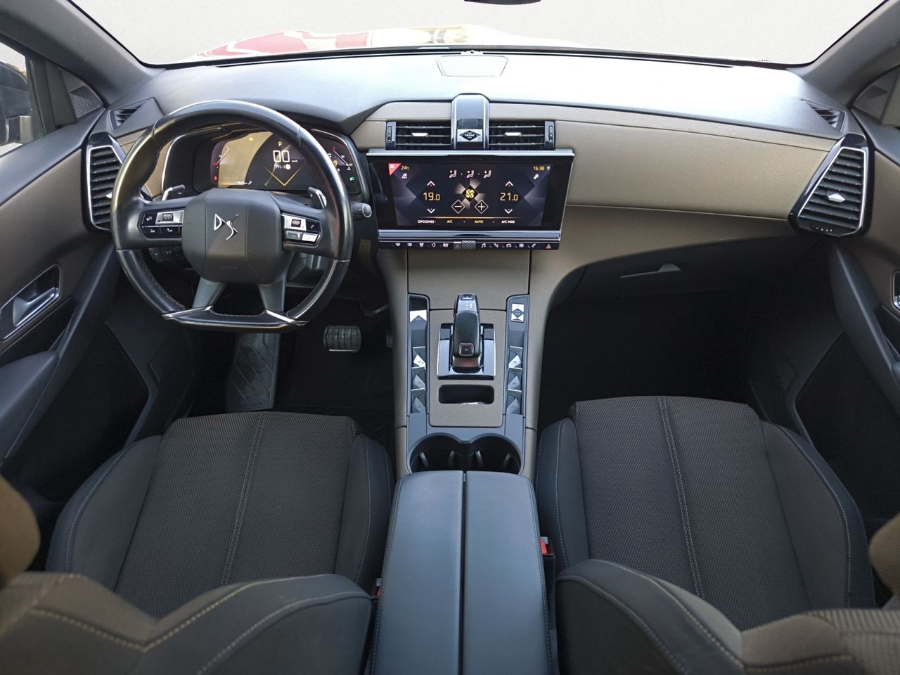 DS DS 7 CROSSBACK BLUE HDI 130 CV AUT SO CHIC  - Foto 2