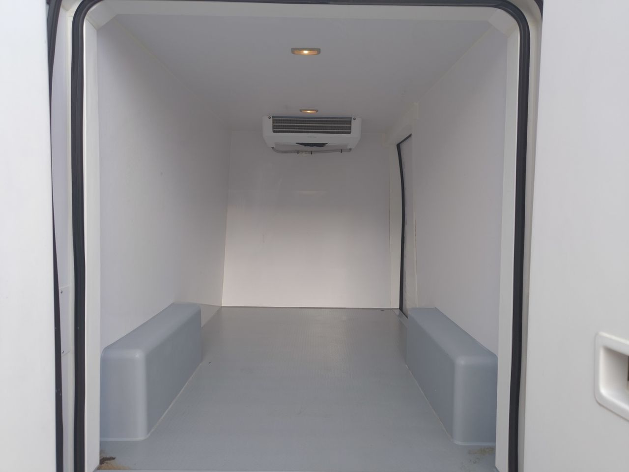 Citroën Jumper FG 33 L2 H2 +TRANSFORMACION EN FRIGORIFICO CONGELADO  - Foto 2