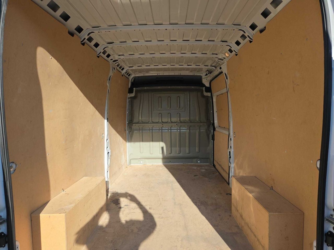 Citroën Jumper NUEVO JUMPER 3.5 L3 H2 BLUE HDI 140 CV  - Foto 2