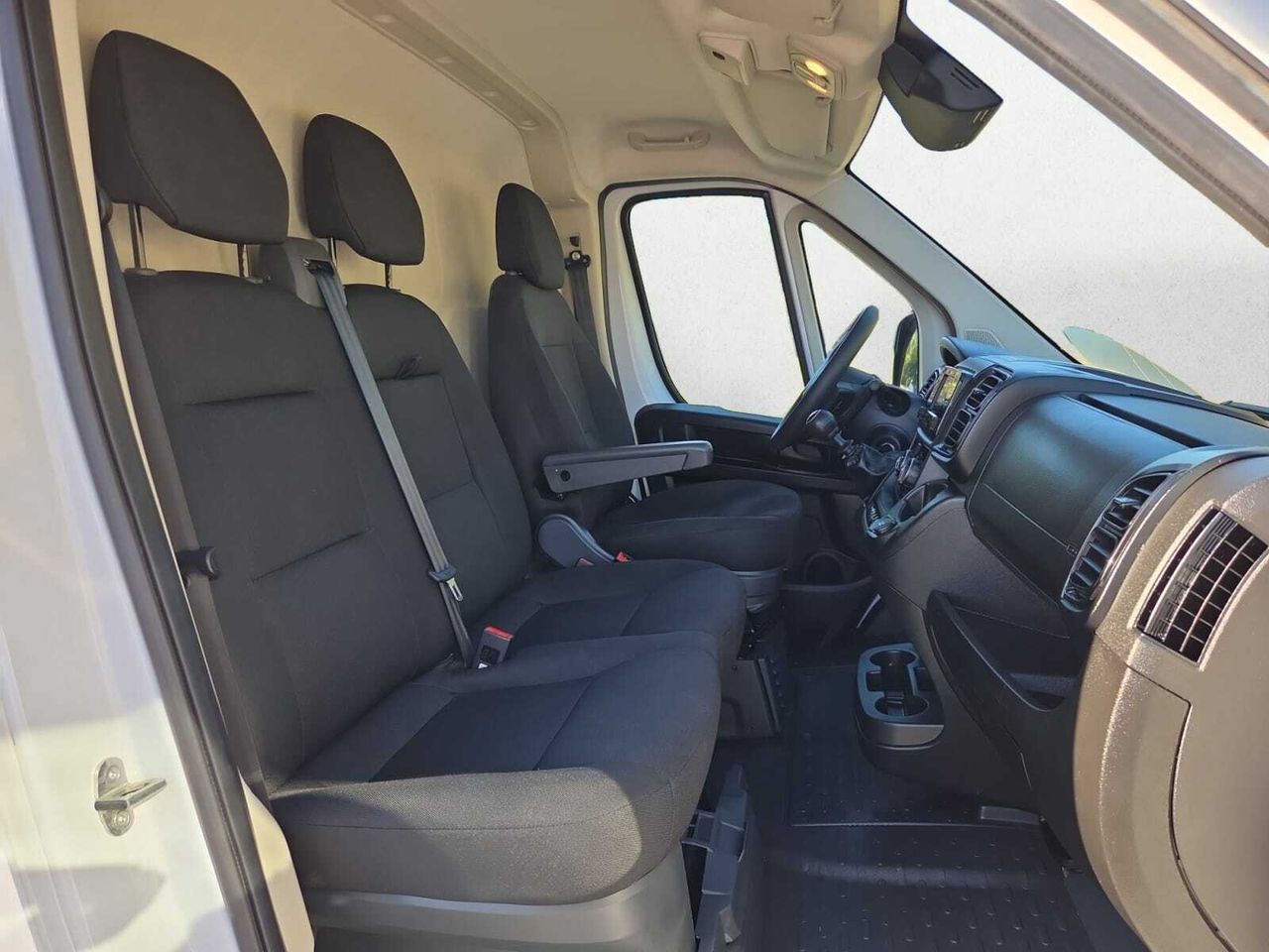 Citroën Jumper NUEVO JUMPER 3.5 L3 H2 BLUE HDI 140 CV  - Foto 2