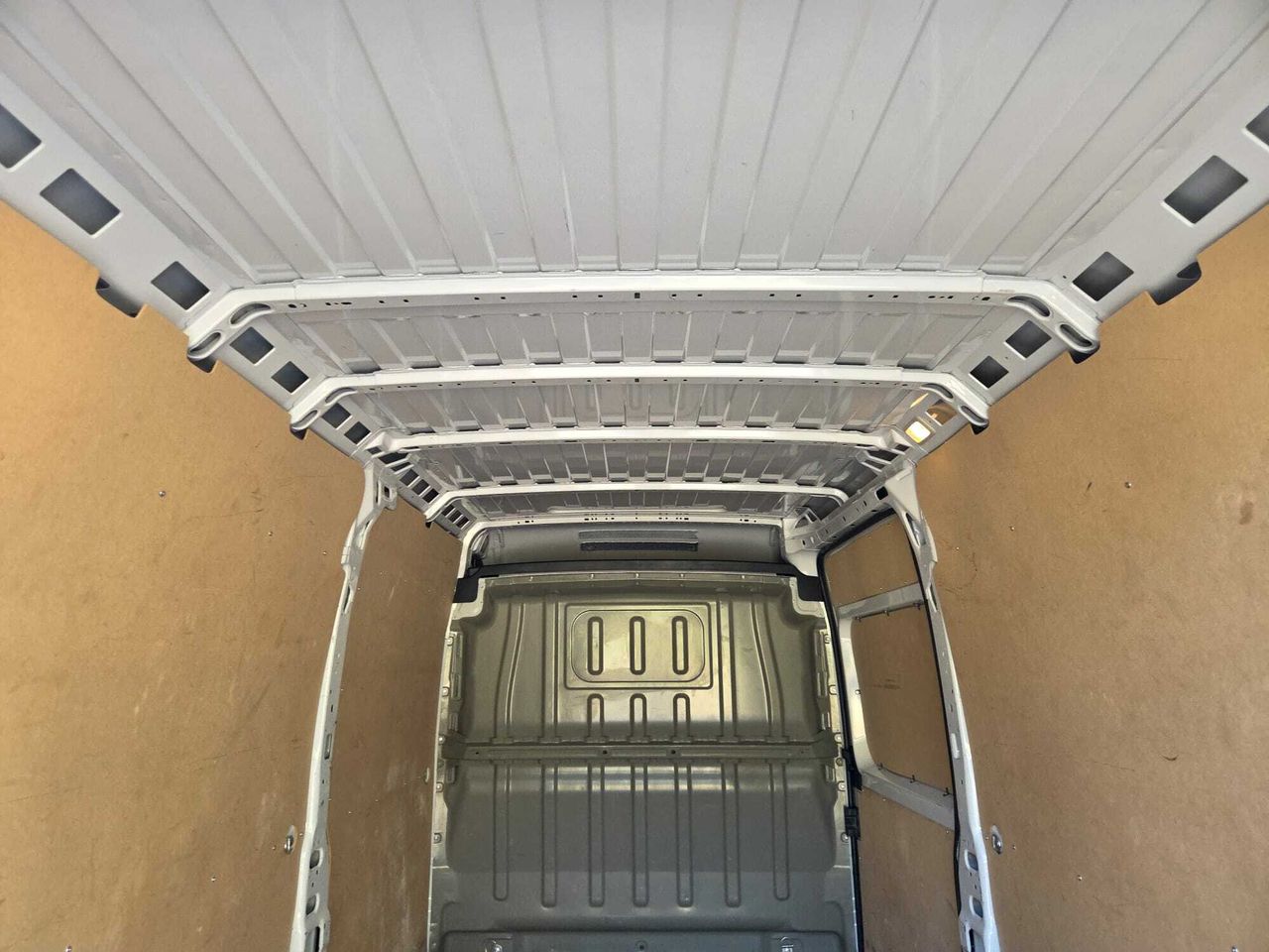 Citroën Jumper NUEVO JUMPER 3.5 L3 H2 BLUE HDI 140 CV  - Foto 2