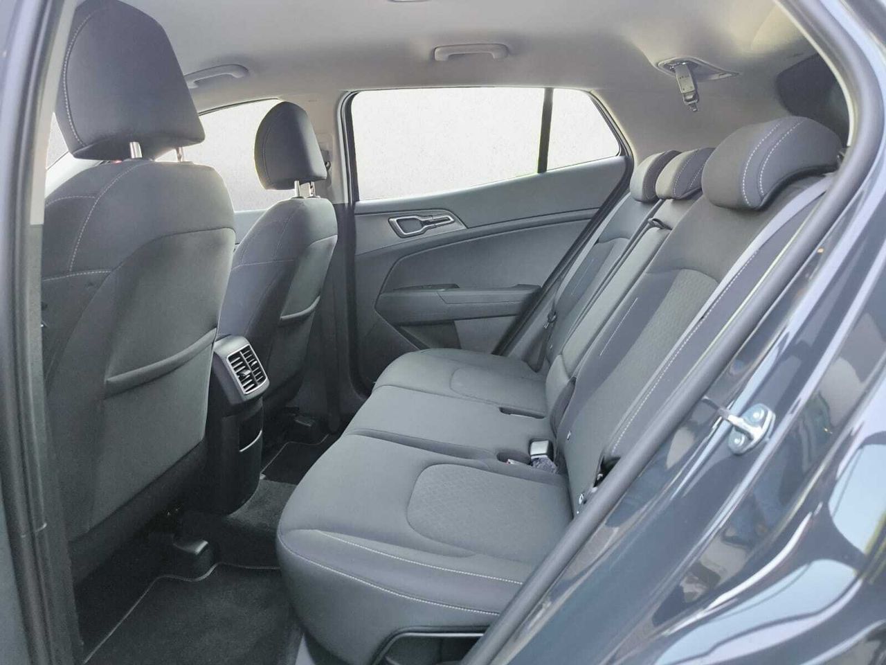 Kia Sportage 1.6 TGDI 150 CV CONCEPT 4X2  - Foto 2