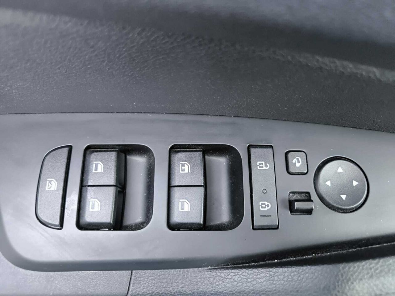 Kia Sportage 1.6 TGDI 150 CV CONCEPT 4X2  - Foto 2