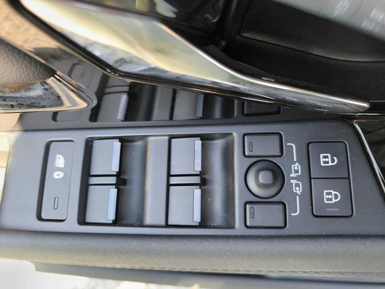 Land-Rover Range Rover Evoque 1.5 P 300 e AUTO 4WD PHEV  - Foto 2