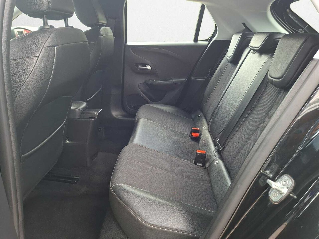 Opel Corsa ELEGANCE 1.5 D DT 100 CV  - Foto 2