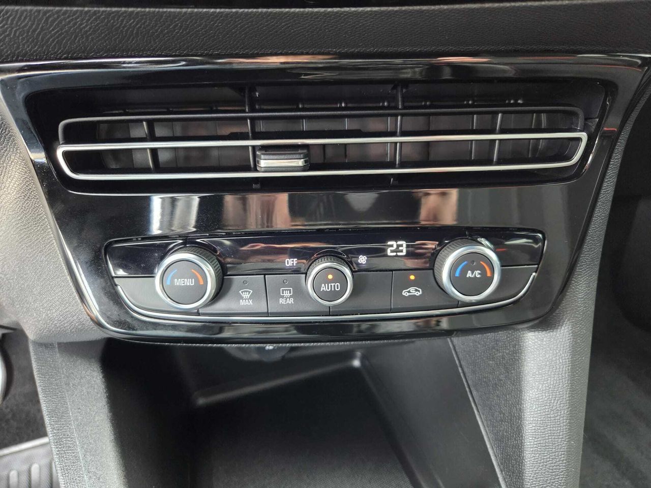 Opel Mokka GS LINE 1.5 D  - Foto 2