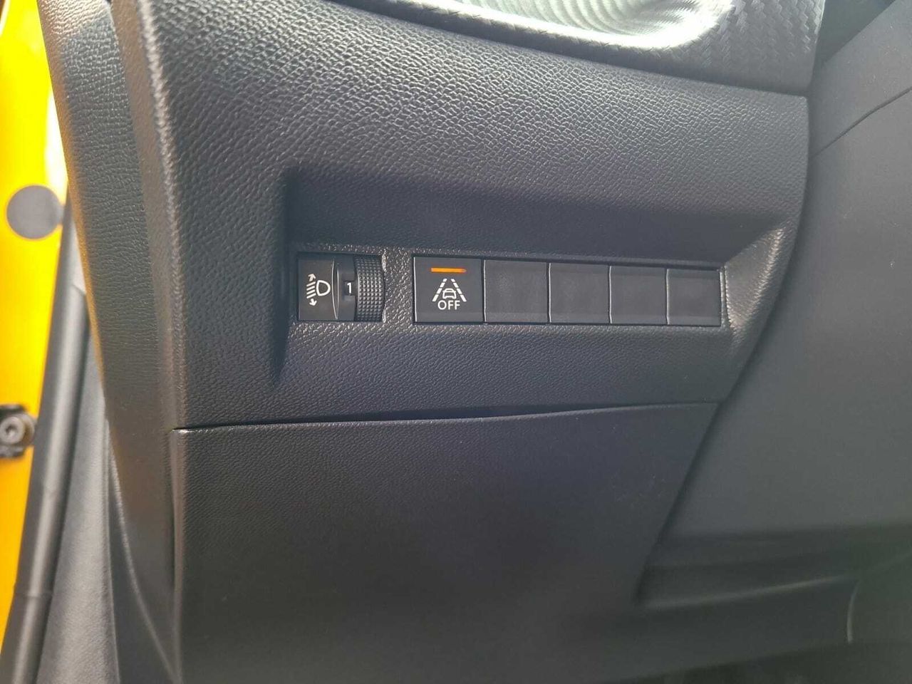 Peugeot 208 ACTIVE PURE TECH 75 CV  - Foto 2