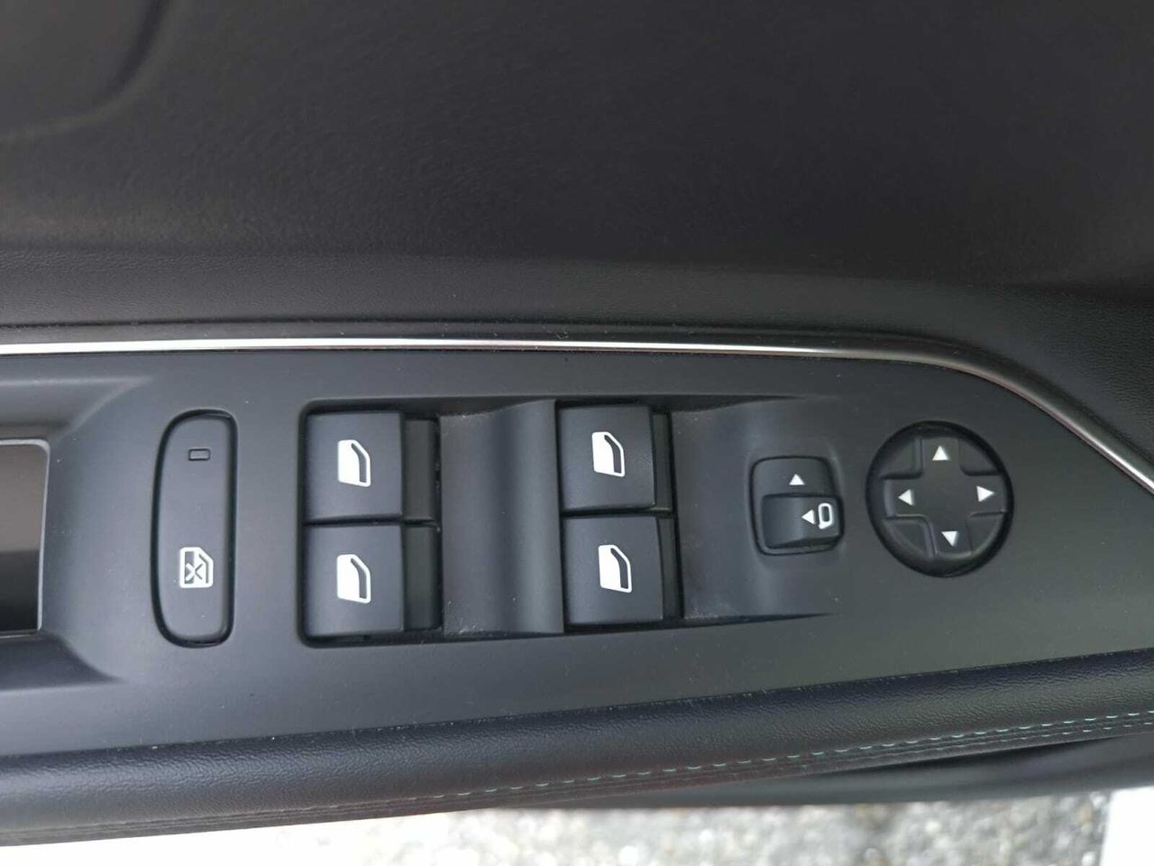 Peugeot 3008 ALLURE PACK BLUE HDI 130 CV  - Foto 2