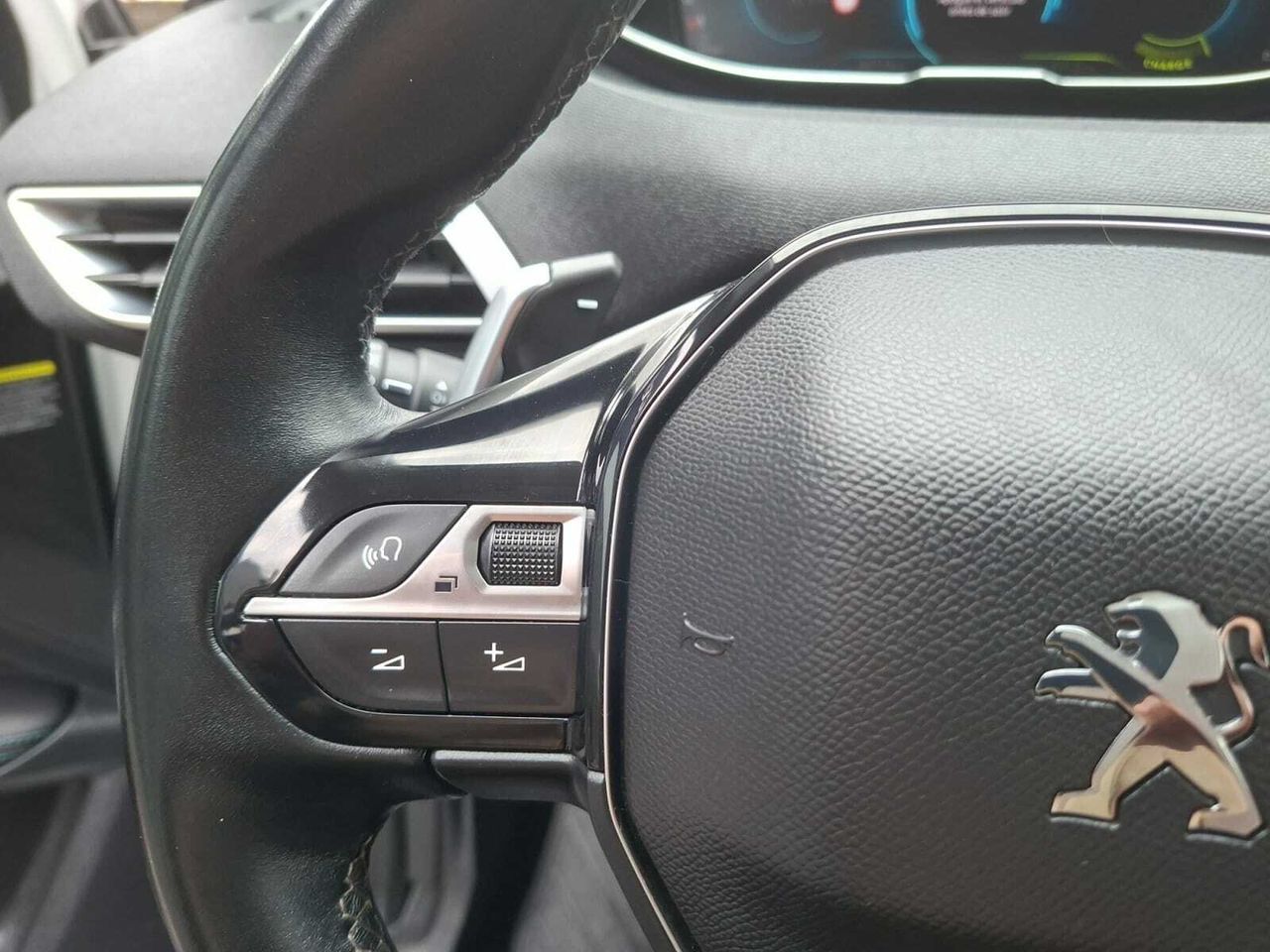 Peugeot 3008 Hybrid ALLURE PACK HYBRID 225 e-EAT8  - Foto 2