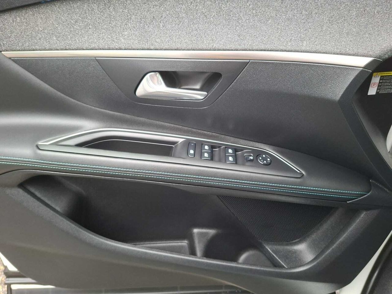 Peugeot 3008 Hybrid ALLURE PACK HYBRID 225 e-EAT8  - Foto 2