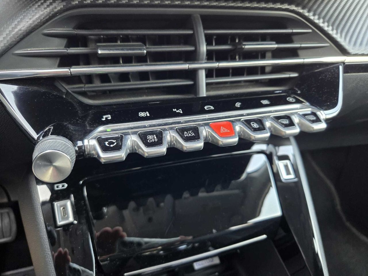 Peugeot e-208 ALLURE ELECTRICO 136 CV  - Foto 2