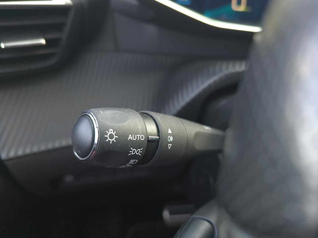 Peugeot e-208 GT LINE ELECTRICO 136 CV  - Foto 2