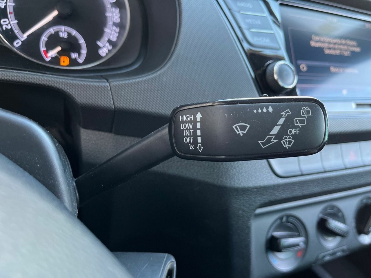 Skoda Fabia 1.0 MPI URBAN 60 CV  - Foto 2