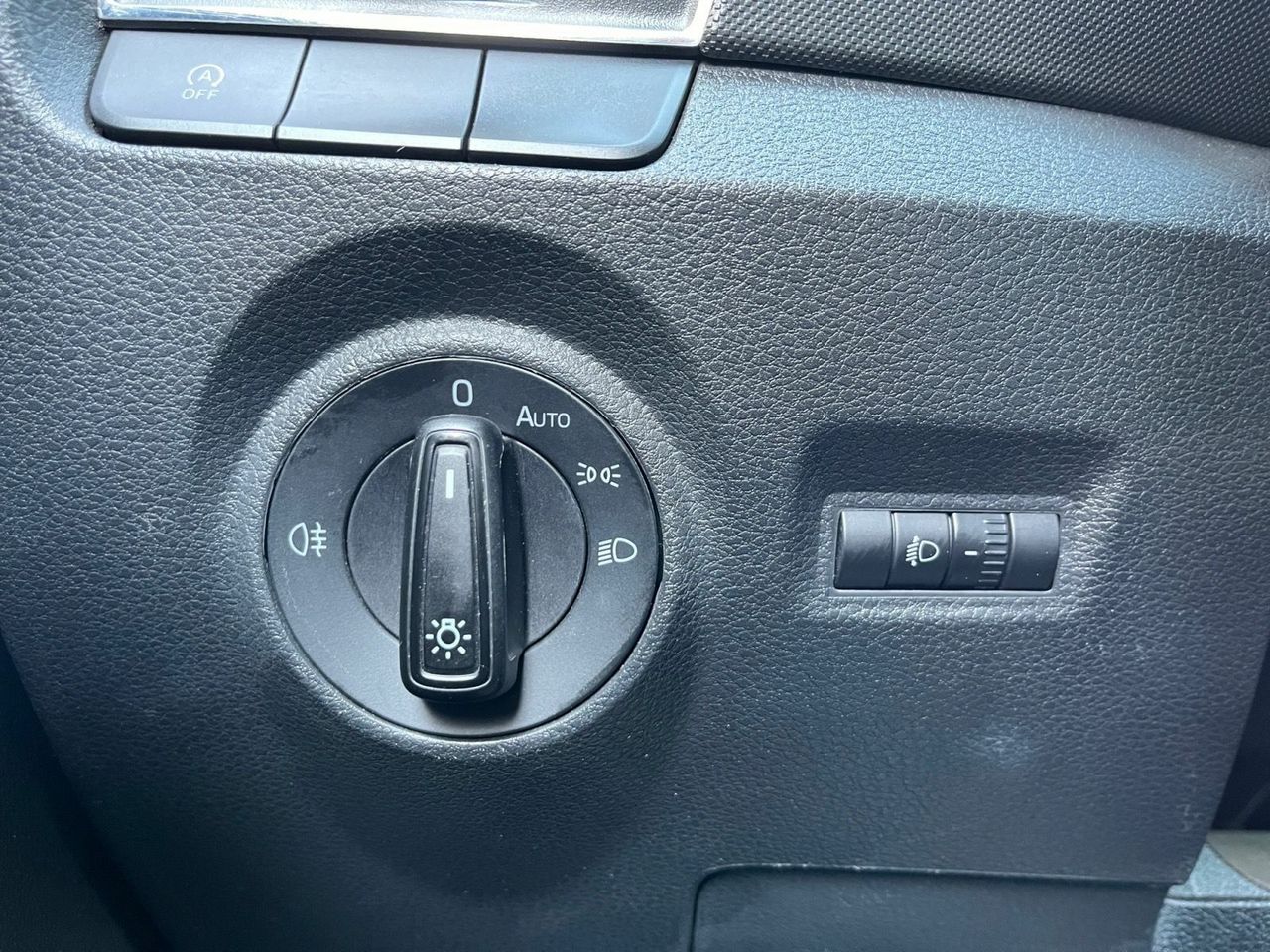 Skoda Fabia 1.0 MPI URBAN 60 CV  - Foto 2