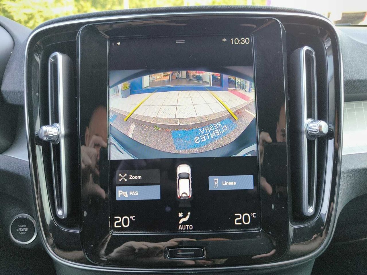 Volvo XC40 1.5 T3 MOMENTUM AUT  - Foto 2